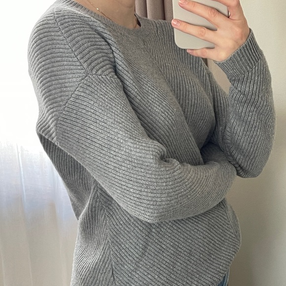 Aritzia Wilfred Free cable knit sweater, grey, size small - Picture 10 of 10